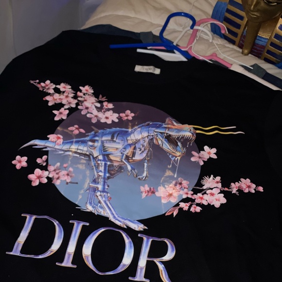 dior sorayama dinosaur